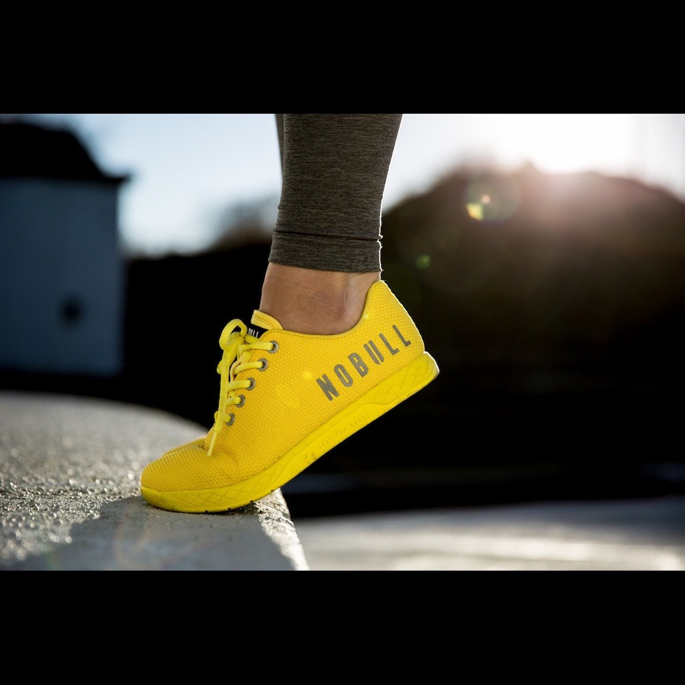 LOOKING FOR THESE SHOES!!! PLEASE HELP
